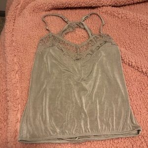 Silky tank top from buckle